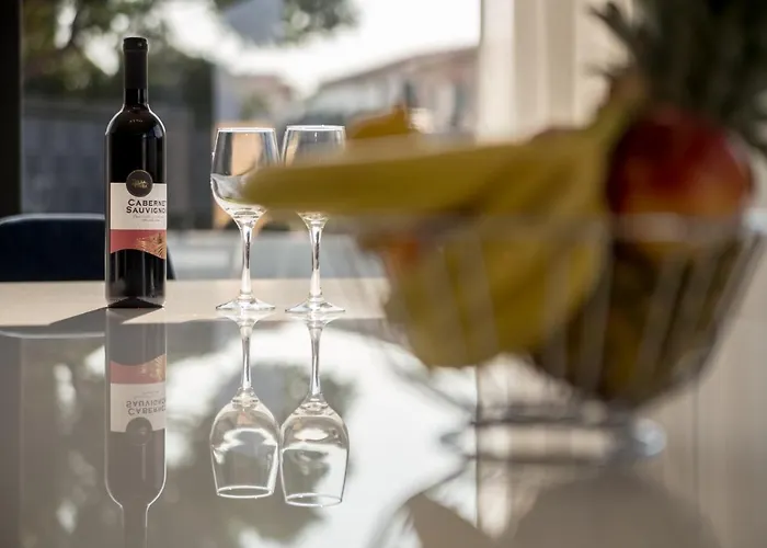 Aurus - Luxury 5 Bedroom Willa