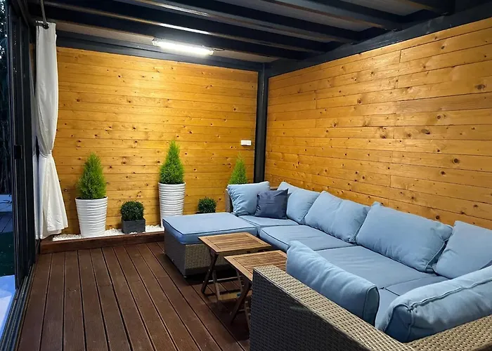 Aurus - Luxury 5 Bedroom * Vir