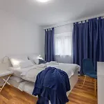 Aurus - Luxury 5 Bedroom