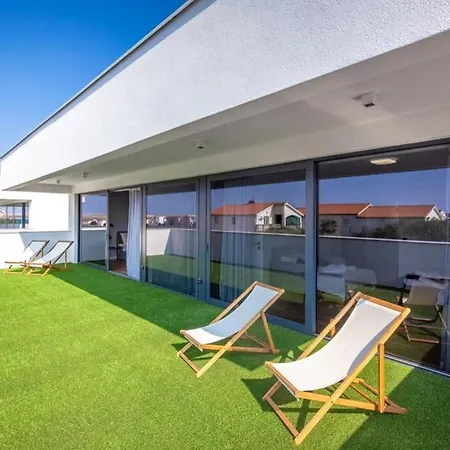 Aurus - Luxury 5 Bedroom * Vir